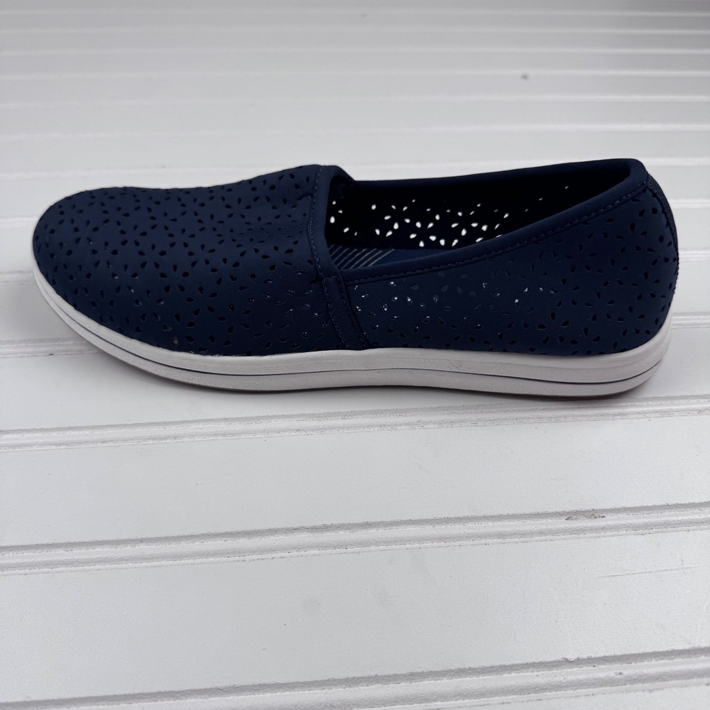 NEW Clarks Women's 7 Navy Slipons LEFT SHOE ONLY AMPUTEE